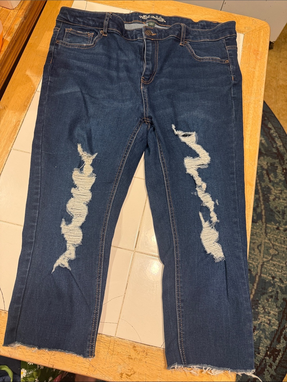 Wild Fable Distressed Dark Blue Womenβs Jeans - Relaxed Stretch Fit